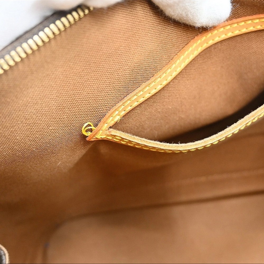 Louis Vuitton Monogram Satchel with Tan Accents PRE-OWNED - Picture 8 of 11